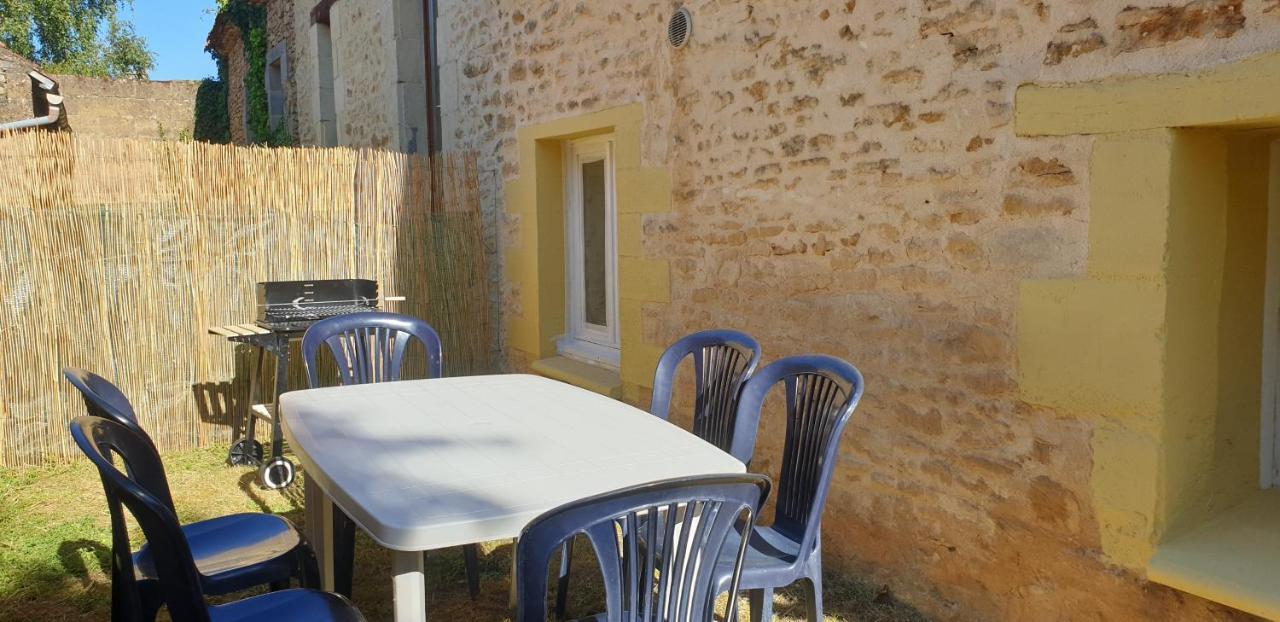 Petite Maison En Pierre Au Coeur Du Perigord Noir Proche De Sarlat Et Rocamadour Salignac Eyvigues 外观 照片