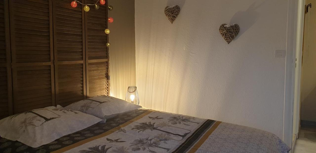 Petite Maison En Pierre Au Coeur Du Perigord Noir Proche De Sarlat Et Rocamadour Salignac Eyvigues 外观 照片
